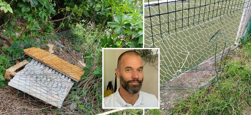 Vandali tranciano la rete del campo da calcio, il sindaco: Non è la prima volta